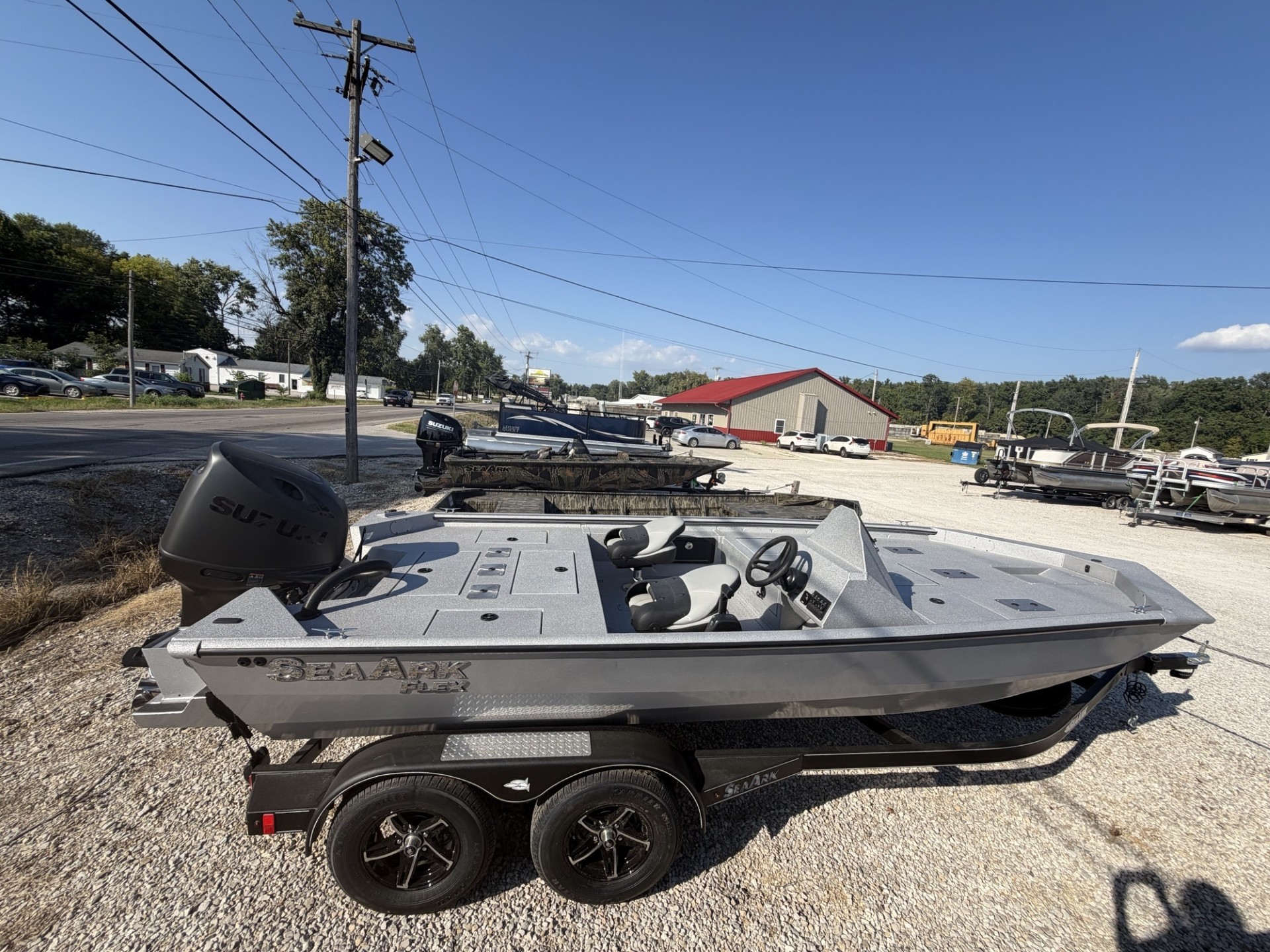 2027 SeaArk Flex 19 aluminum fishing — dealer photo 1